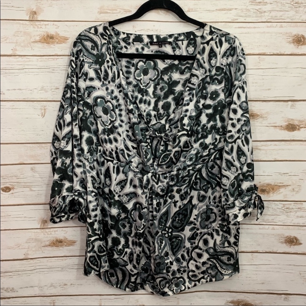 Violet & Claire Neutral Print Tie Sleeve Blouse